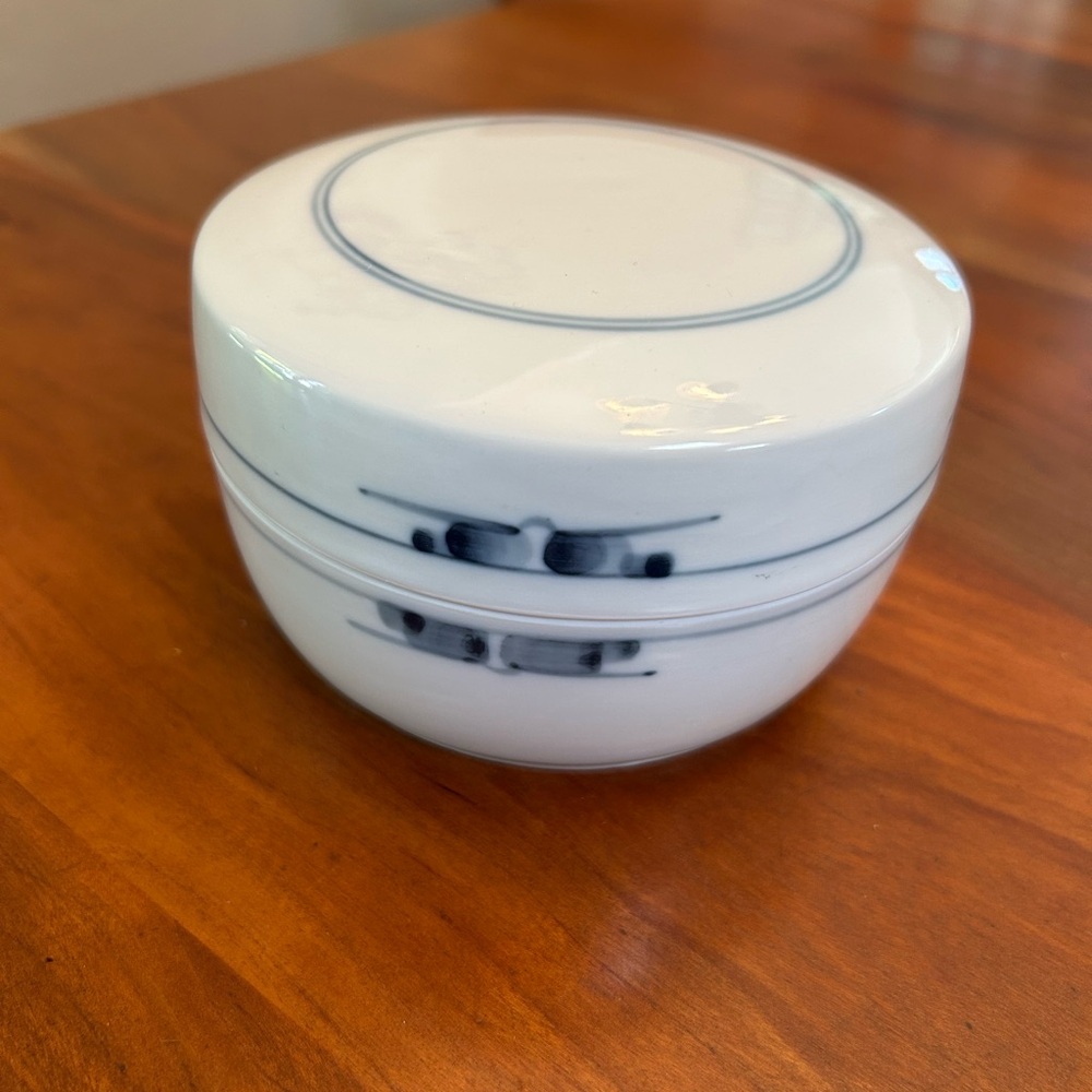 Royal Copenhagen Gemini Sugar Bowl With Lid Designed by Gertrud Vasegaard 1959